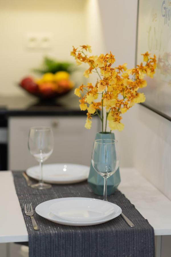 Niemcewicza Pet-Friendly Apartment By Noclegi Renters Warsawa Bagian luar foto